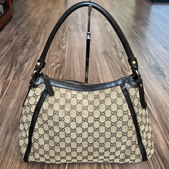 A150 - 💯 % authentic Gucci shoulder bag - Picture 4 of 16